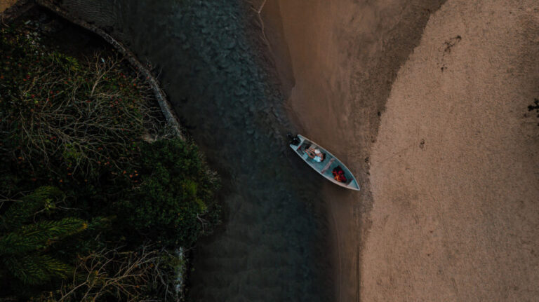 Fotos aéreas com drone: como tirar fotos de casal diferentes