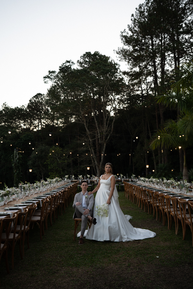 Carol + Guilherme: um casamento aesthetic cheio de emoção no Eco Espaço